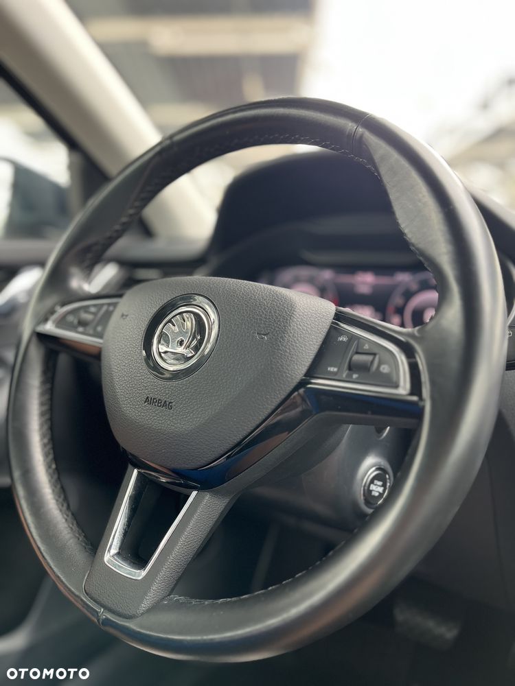 Skoda Octavia 2.0 TSI Style DSG - 22