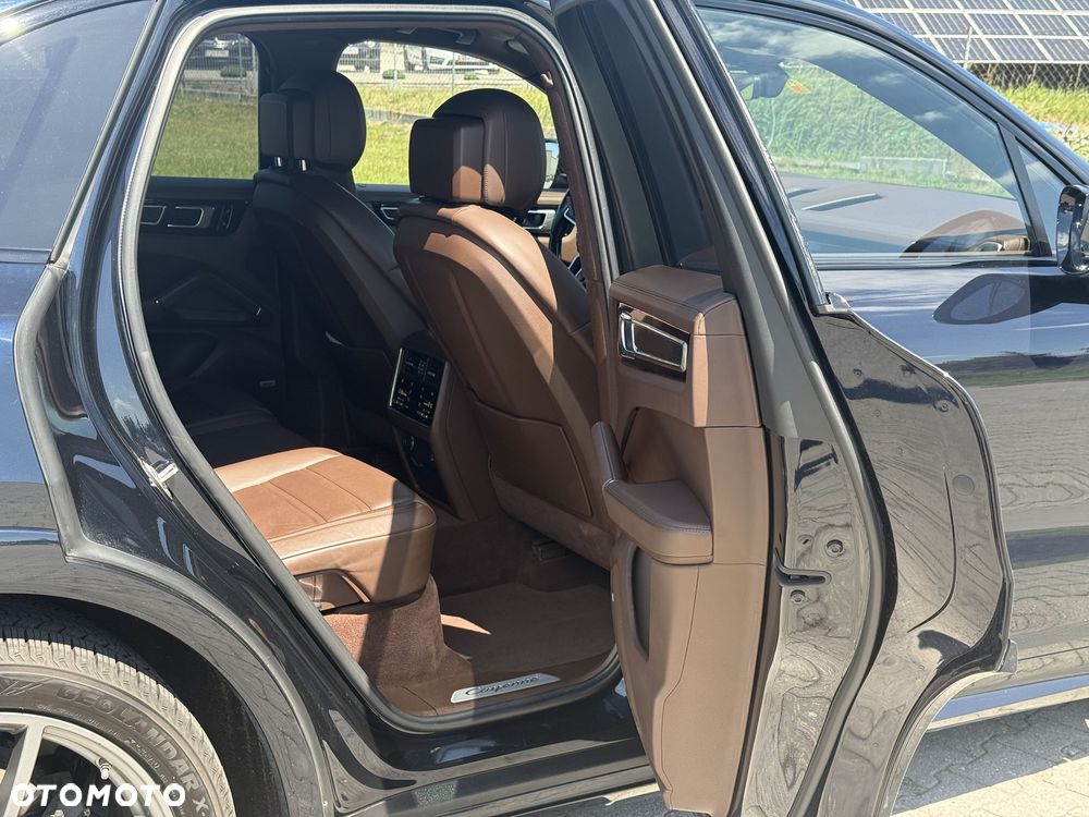 Porsche Cayenne Standard - 11