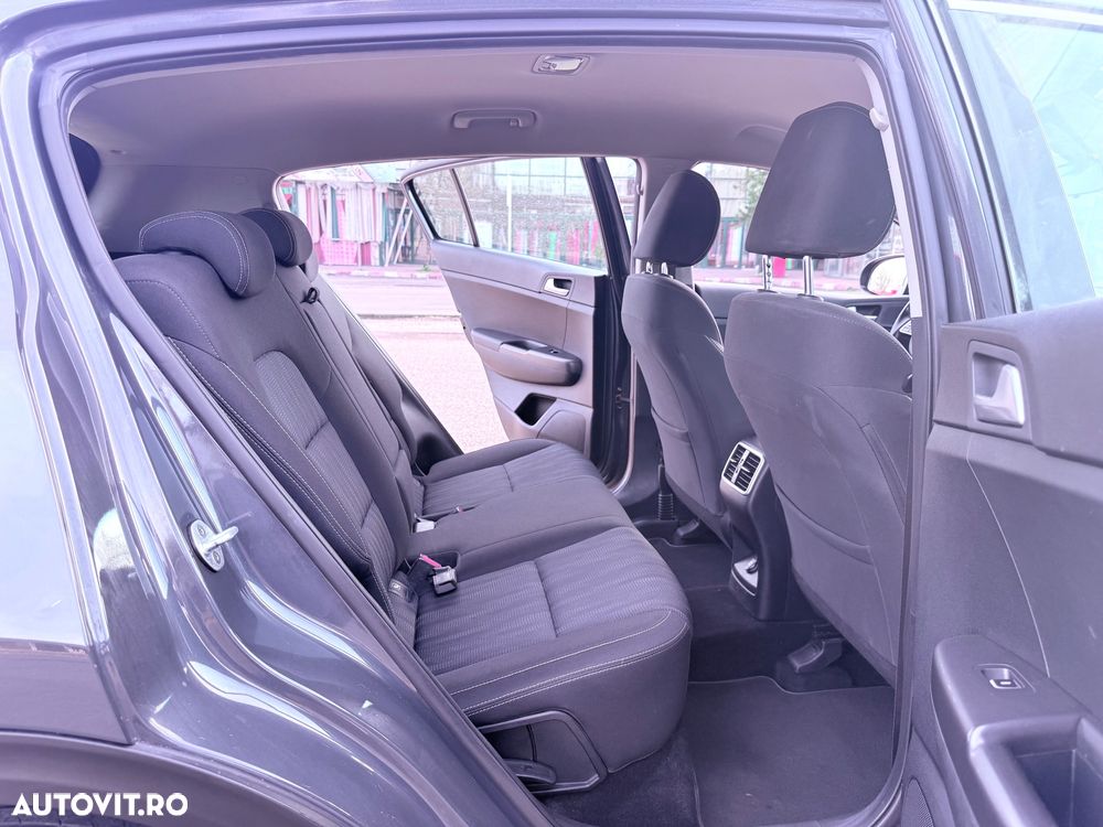 Kia Sportage 1.6 CRDI 2WD Eco-Dynamics+ (48V M-H) DCT GT-line - 36