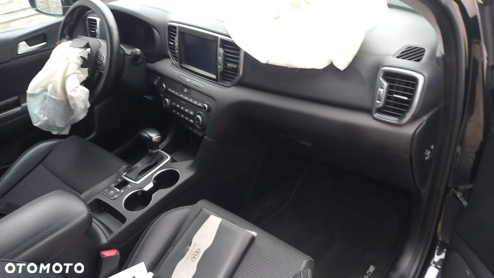 Kia Sportage 2.0 CRDI 4WD Automatik Spirit - 12