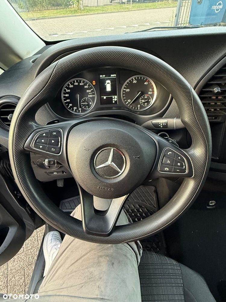 Mercedes-Benz Vito Univan 639.603 - 12