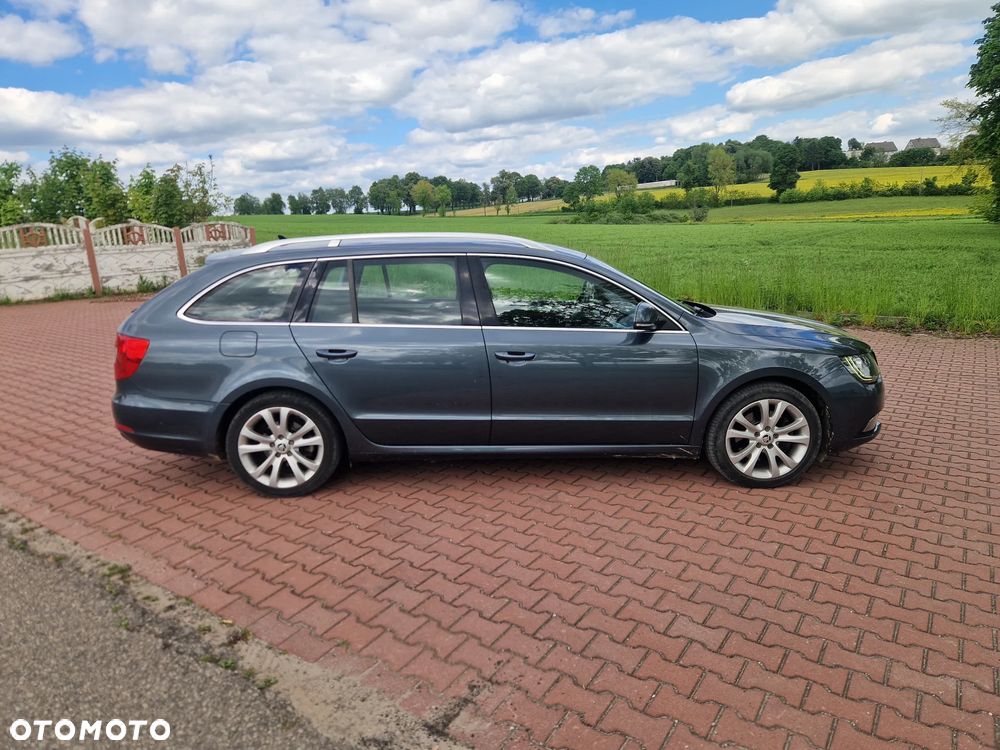 Skoda Superb 2.0 TDI Green tec 4x4 Elegance - 5