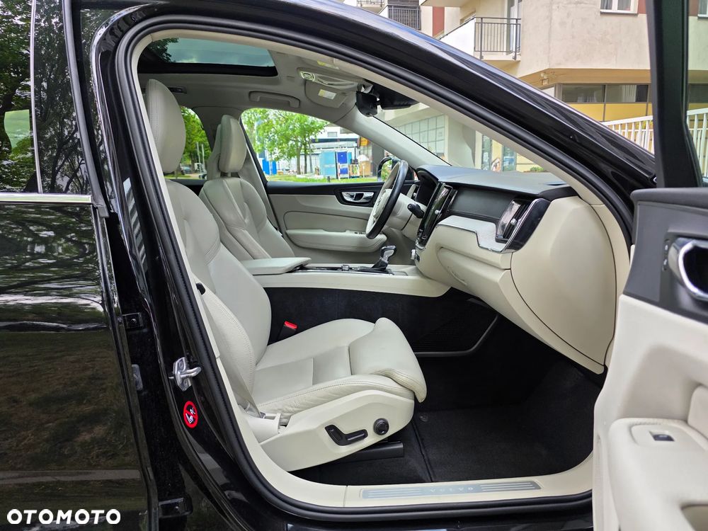 Volvo XC 60 T5 AWD Inscription - 35