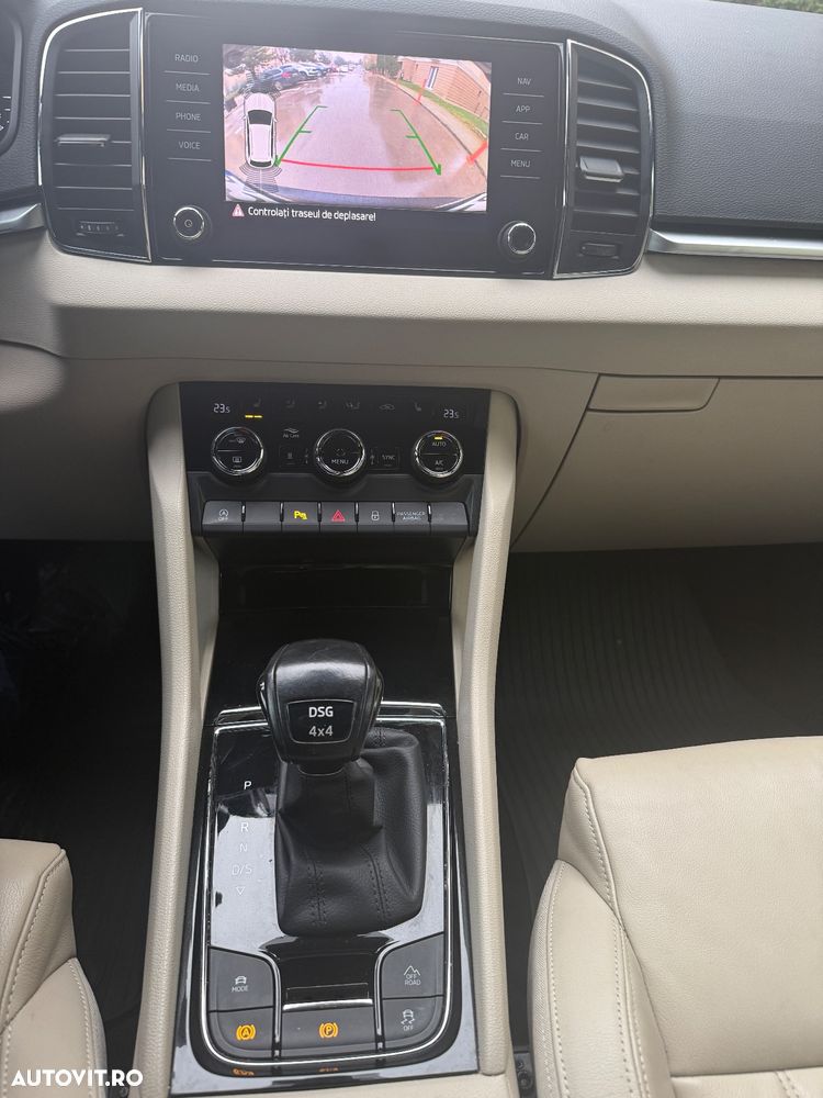 Skoda Karoq 2.0 TDI SCR 4x4 DSG Sportline - 18