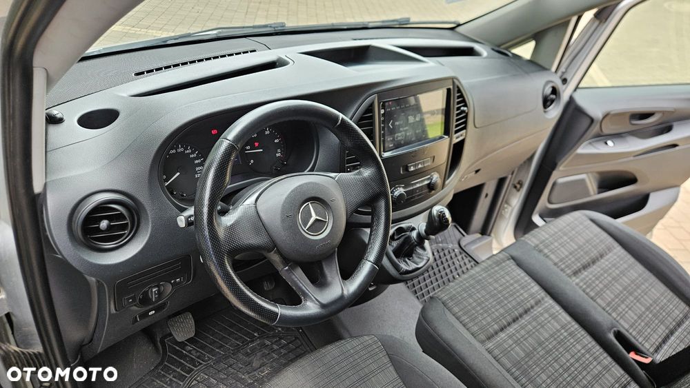 Mercedes-Benz VITO - 10