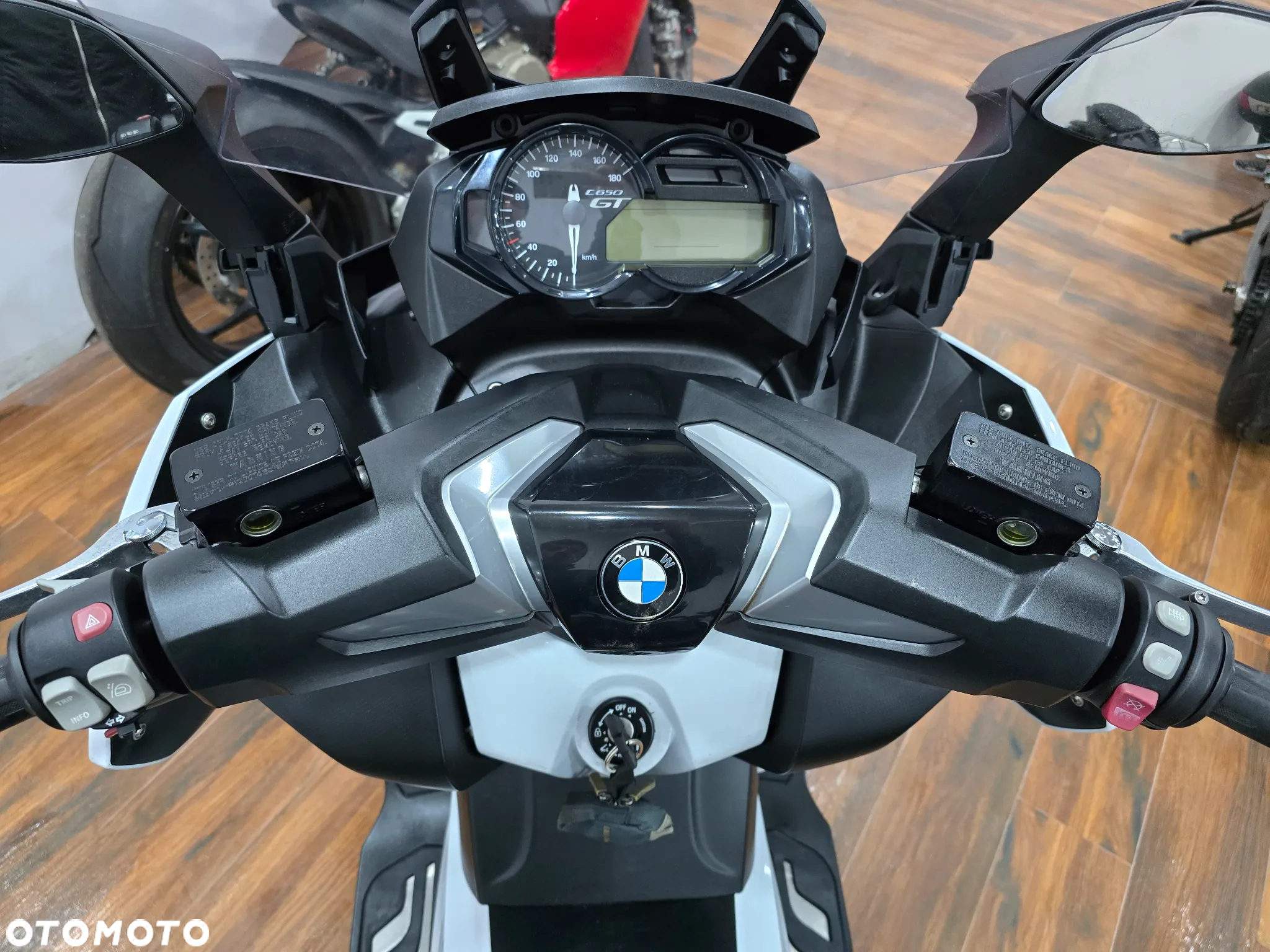 BMW C650 GT - 11