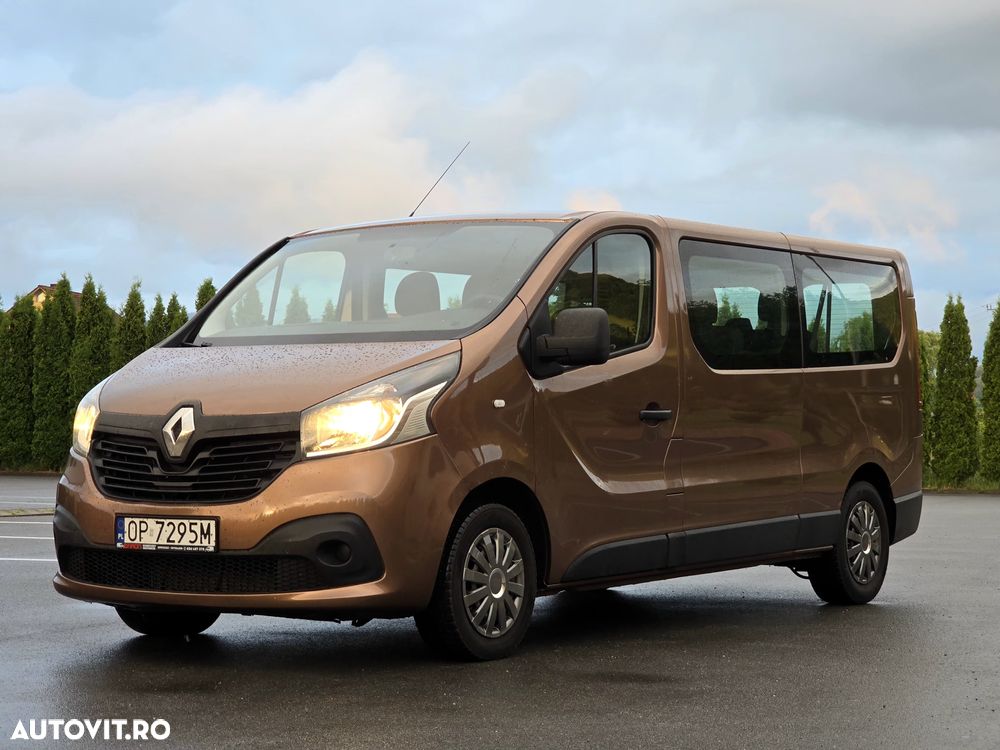 Renault Trafic Grand Passenger Expression - 12