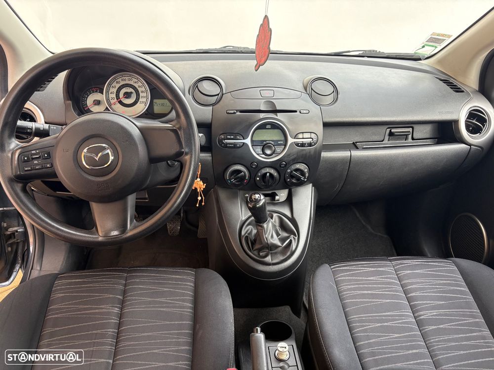 Mazda 2 1.3 MZR Exclusive - 10