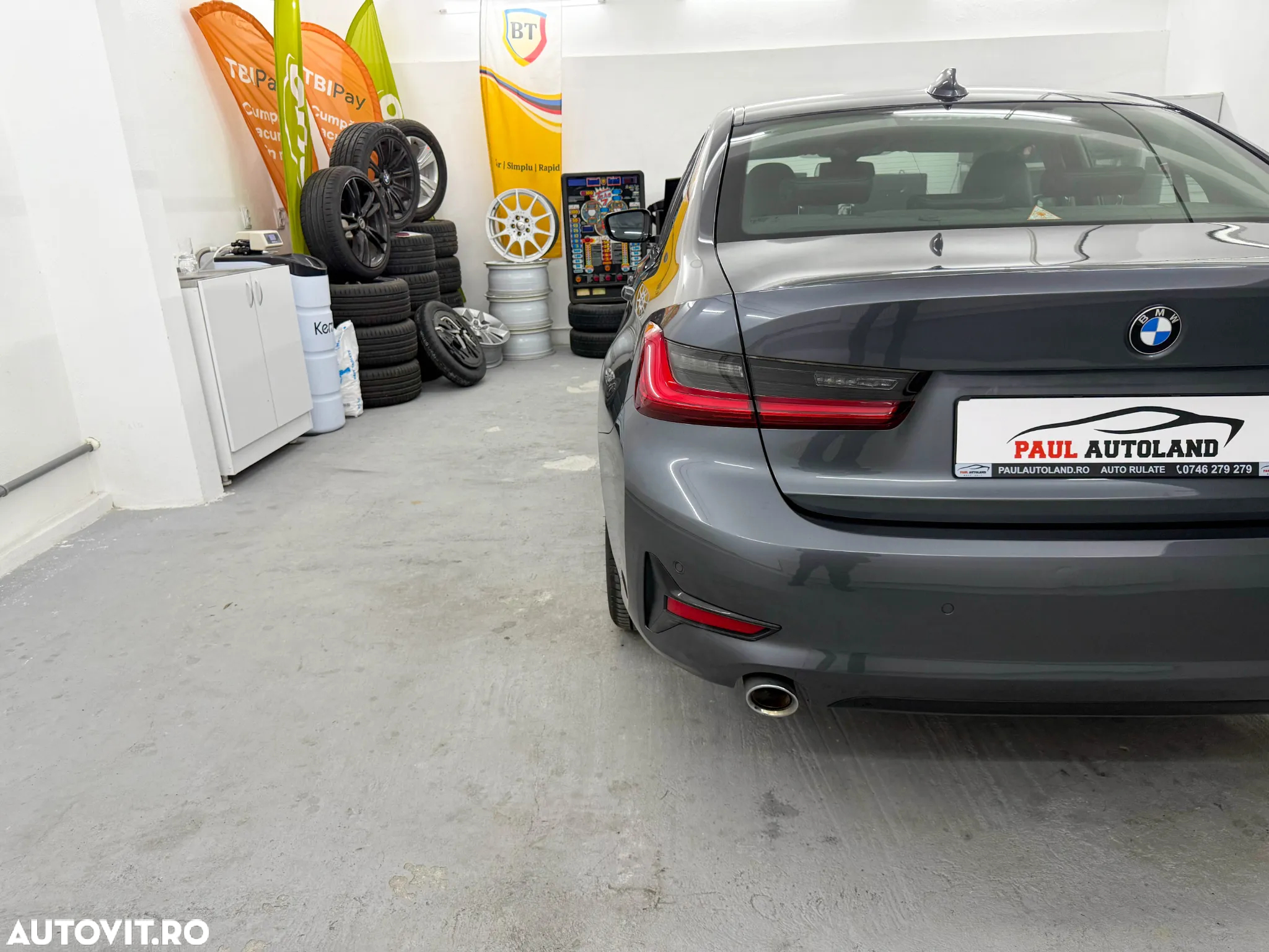 BMW Seria 3 330e Aut. Sport Line - 38