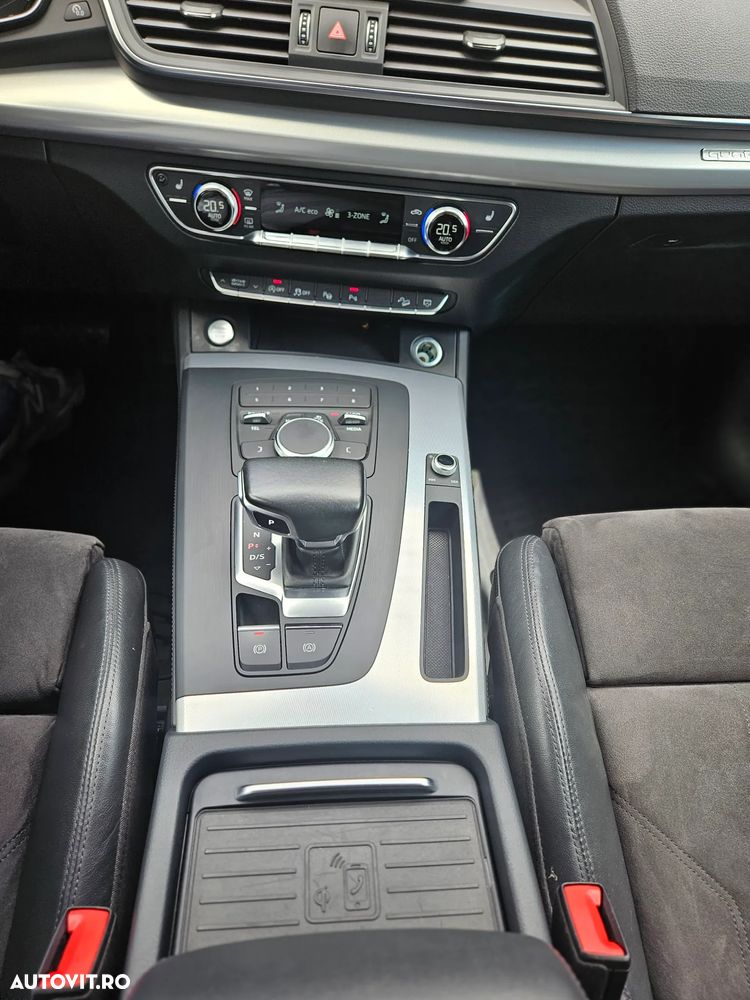 Audi Q5 2.0 40 TDI quattro S tronic Design - 11