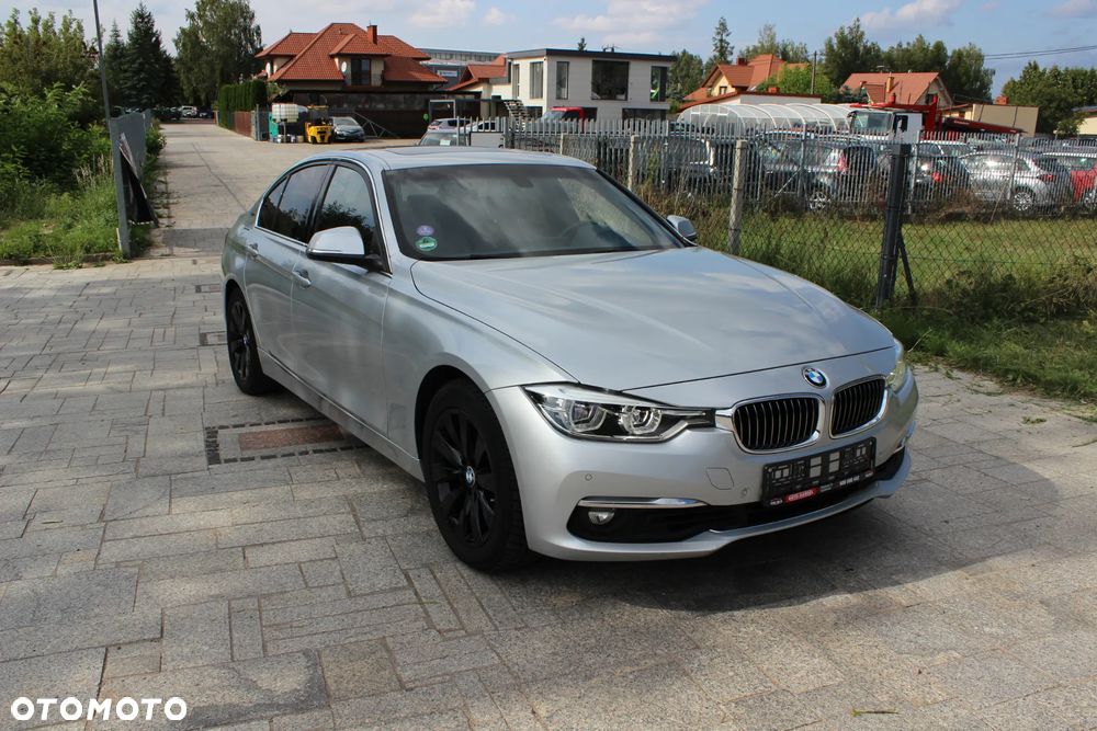 BMW Seria 3 330e iPerformance Sport Line - 1