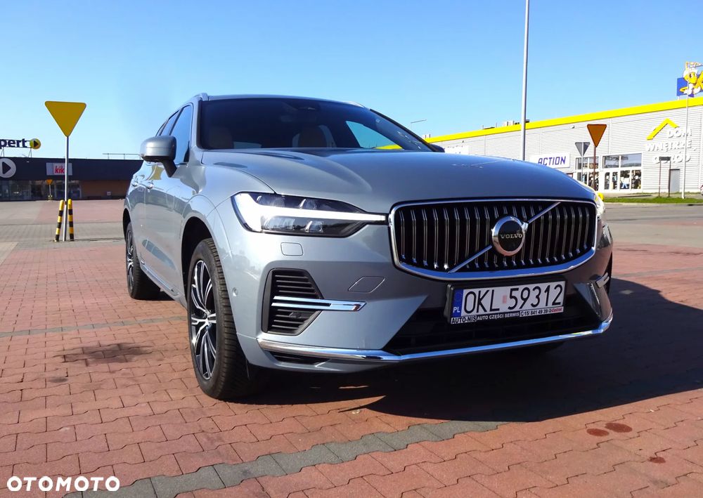 Volvo XC 60 T8 Plug-In Hybrid AWD Ultra Dark - 9