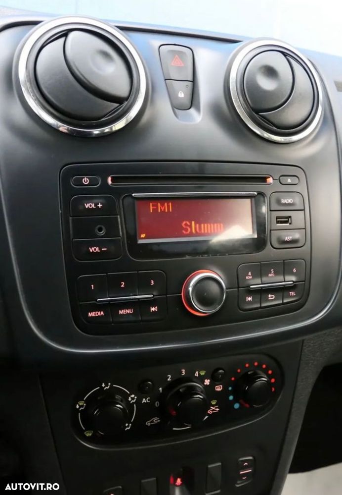 Dacia Logan 1.2 Laureate - 16