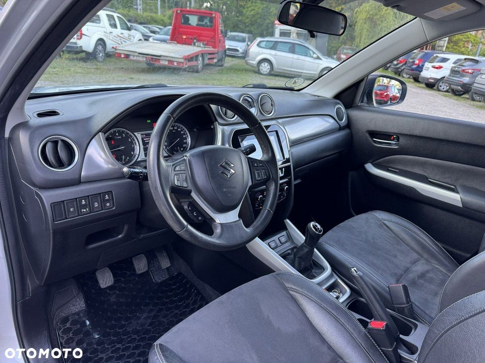 Suzuki Vitara - 23