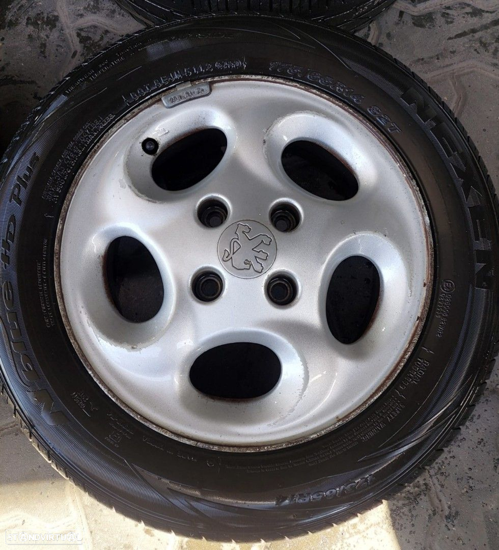 Jantes Peugeot 4x108 R14 com pneus 175/65 furação - 2