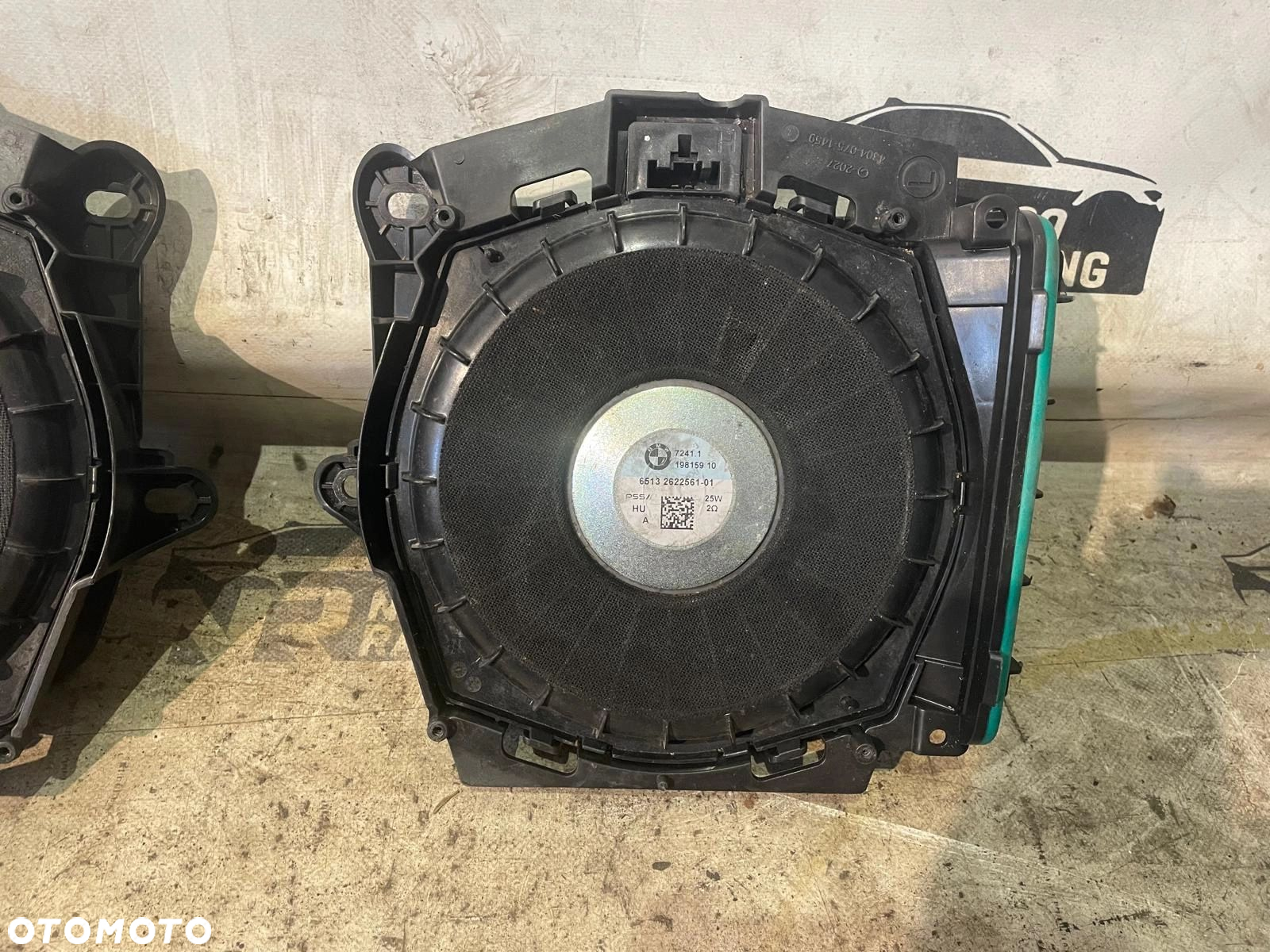 GŁOŚNIK SUBWOOFER NISKOTONOWY LEWY PRAWY BMW G20 G42 G26 2622561 2622562 - 2