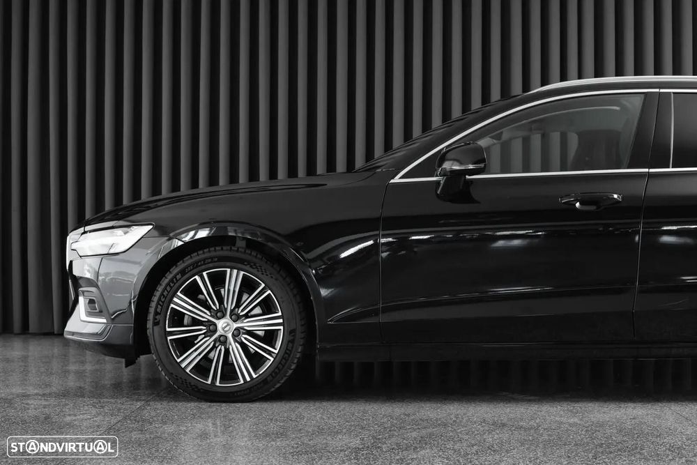 Volvo V60 2.0 B4 Momentum Geartronic - 7