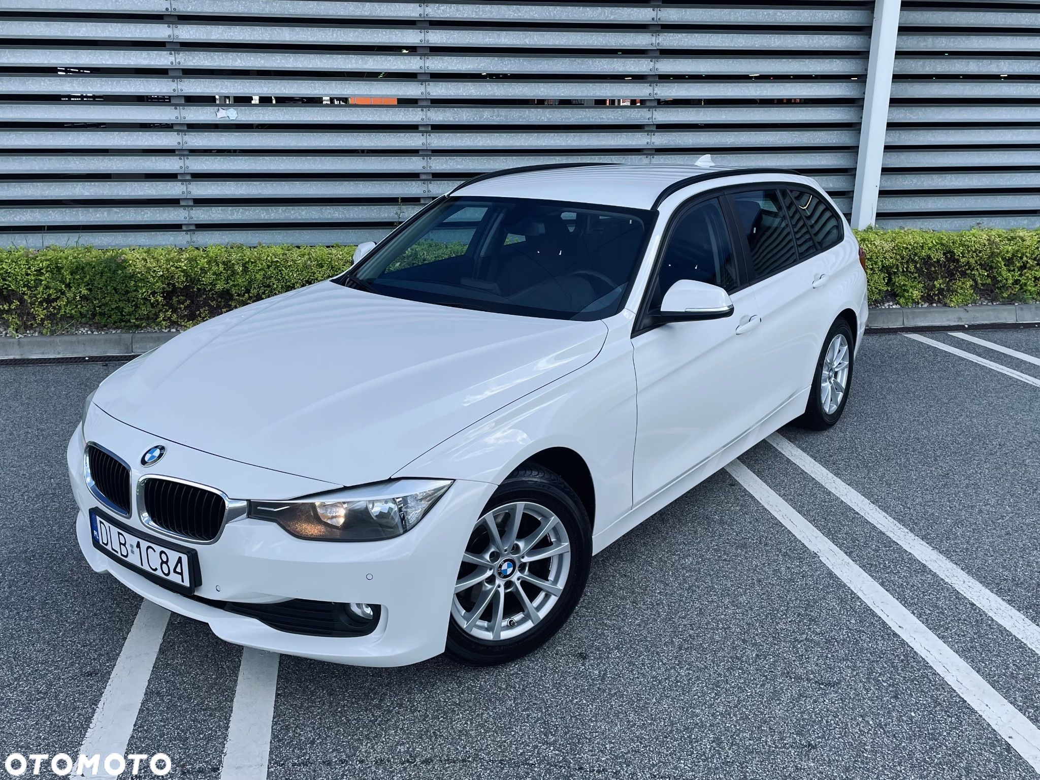 BMW Seria 3 320d Touring - 1