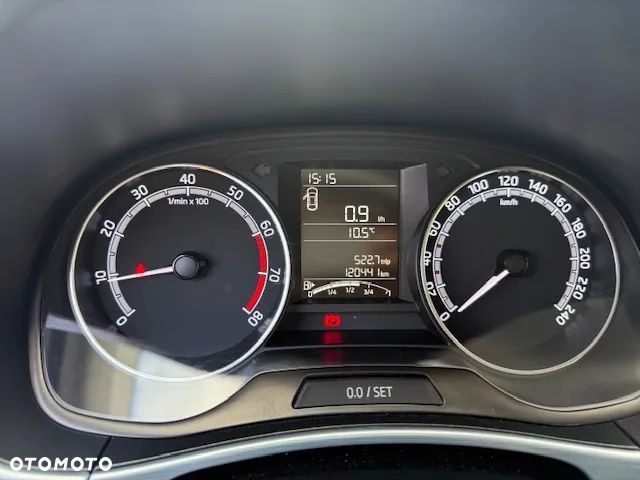Skoda Fabia 1.0 Ambition - 27