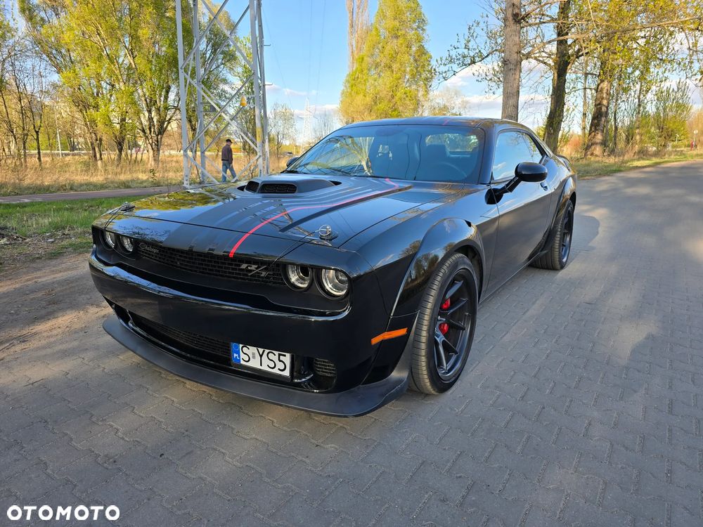 Dodge Challenger ver-6-4-scat-pack-widebody - 1