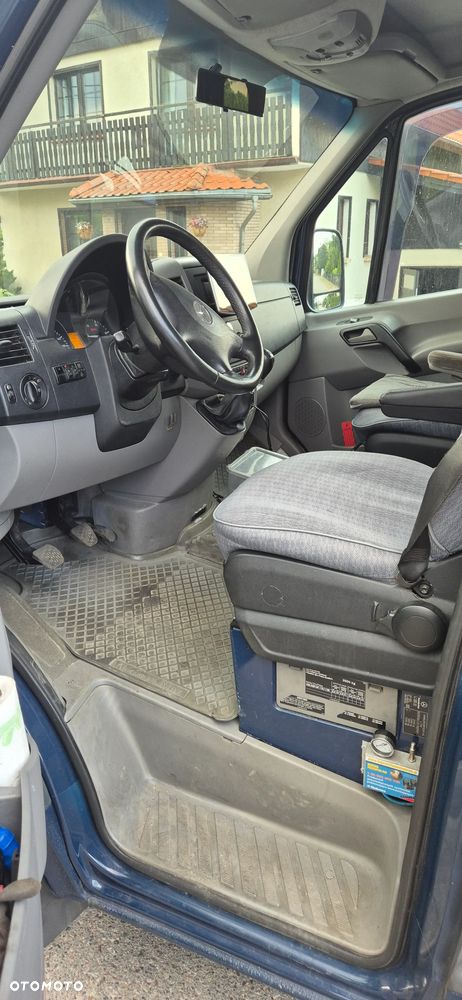 Mercedes-Benz Sprinter - 7