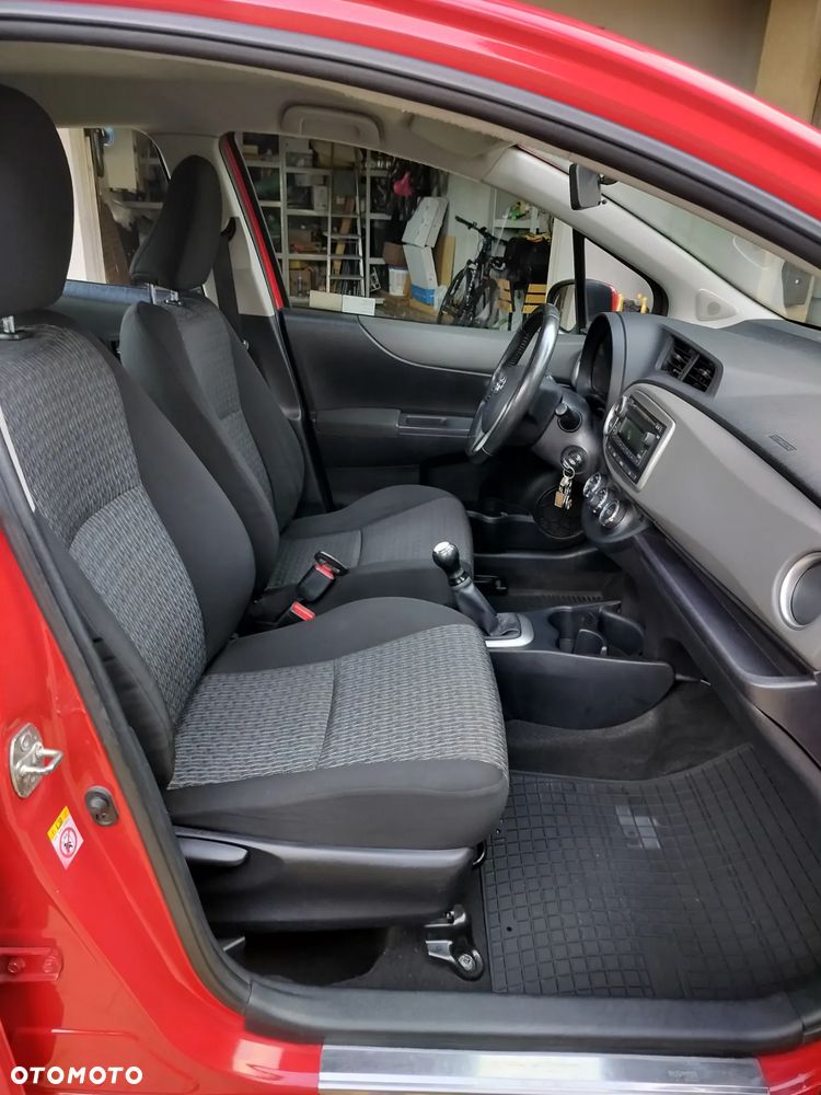 Toyota Yaris - 4