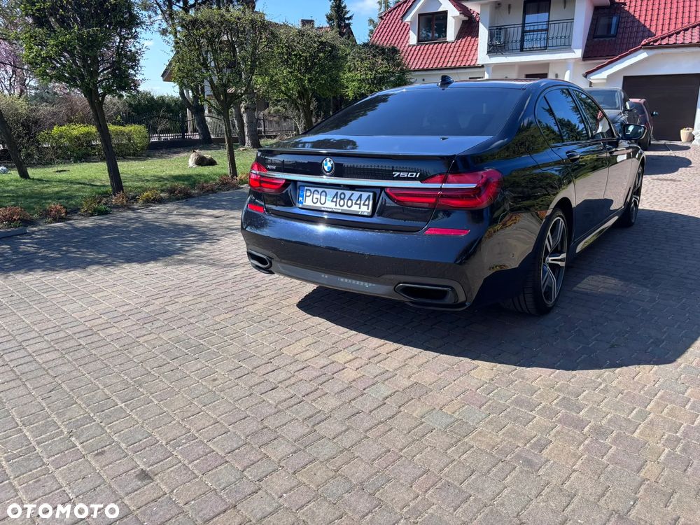 BMW Seria 7 750i xDrive - 5