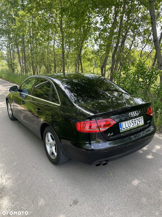 Audi A4 Limousine - 7