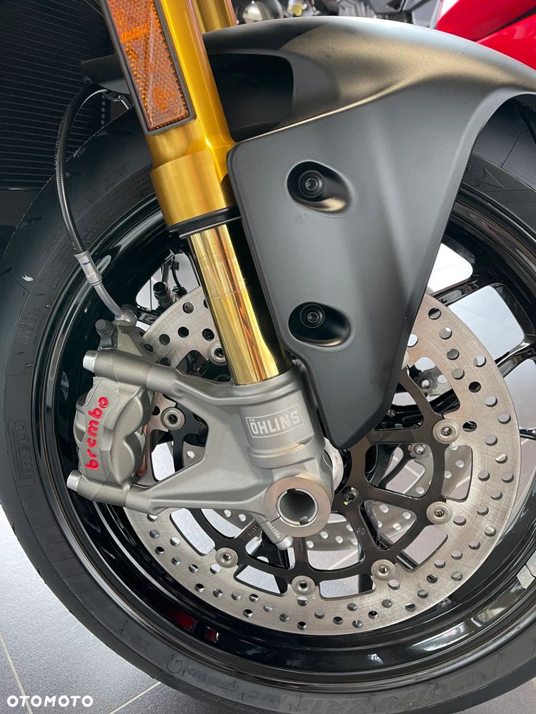 Ducati Streetfighter V2 - 2