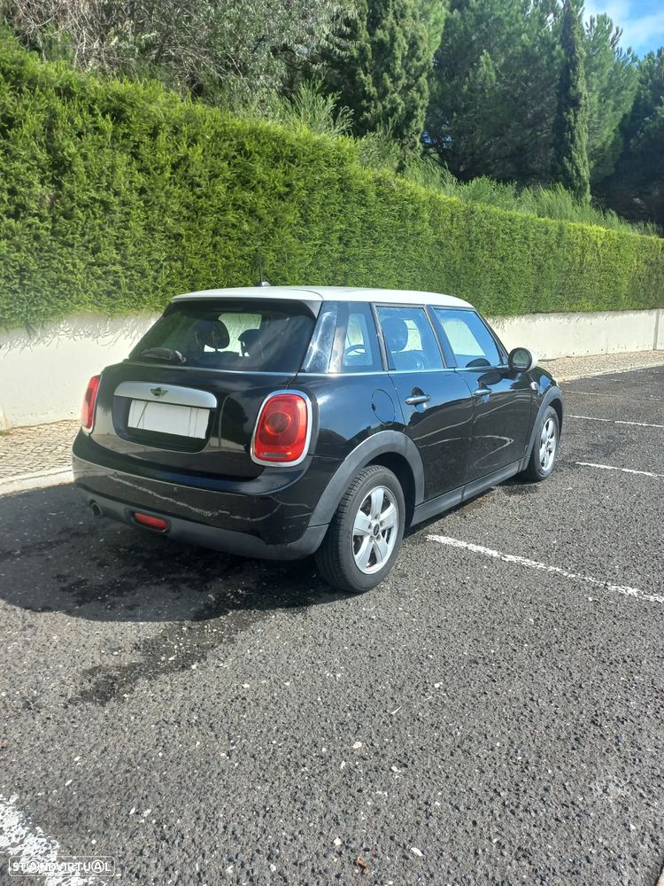 MINI 5 Portas Cooper D - 4