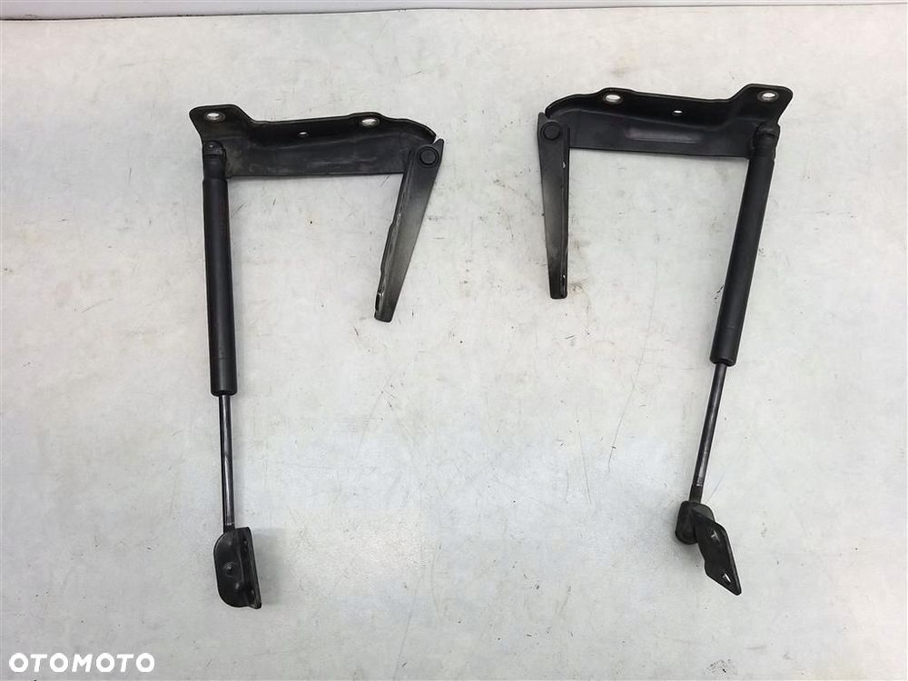 Zawias maski zawiasy Ssang Yong Rexton  2001–2017 - 1