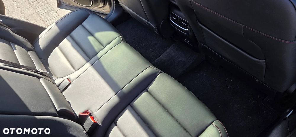 MG HS 1.5 T-GDI Excite DCT - 11