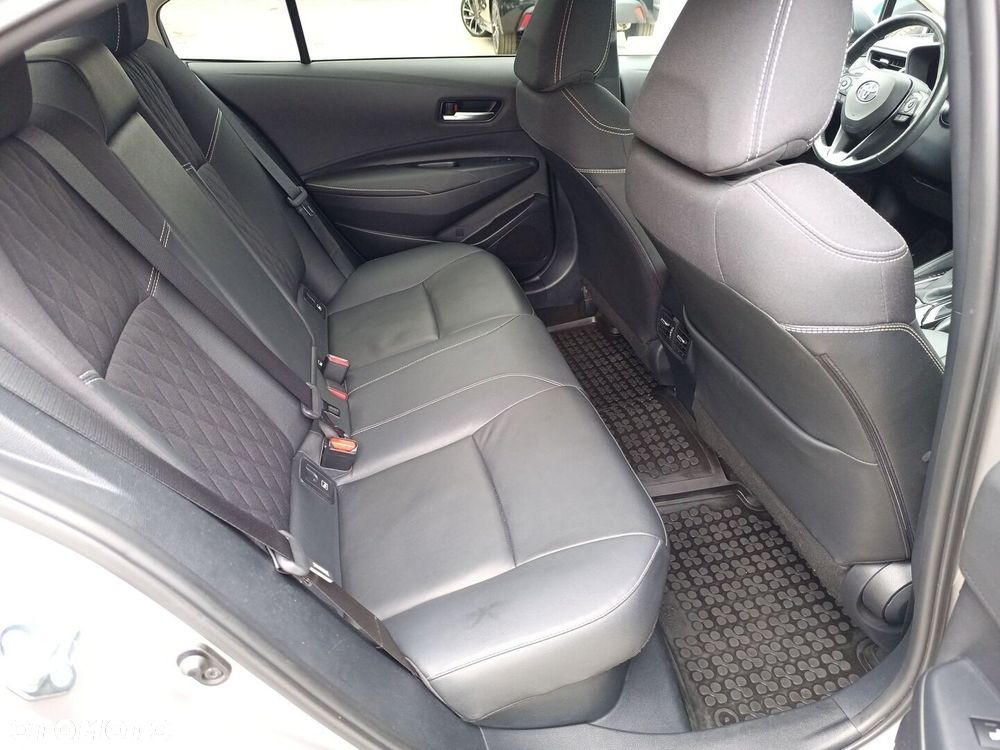 Toyota Corolla 1.8 Hybrid Executive - 25
