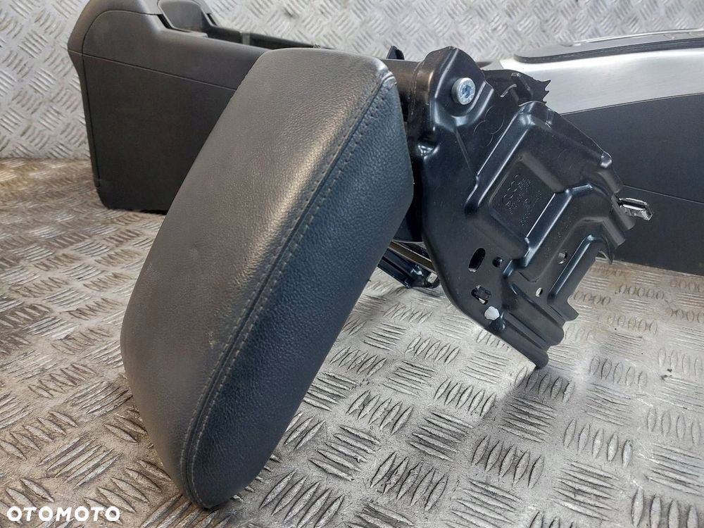 TUNEL ŚRODKOWY PODŁOKIETNIK AUDI A5 8T - 6