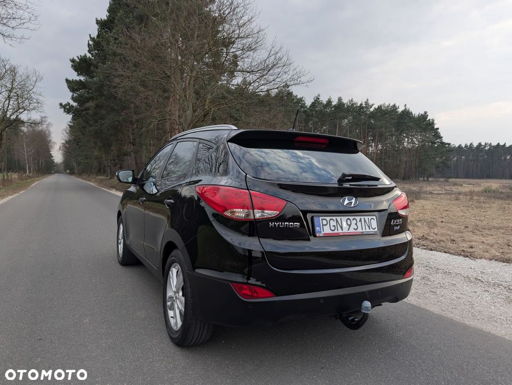 Hyundai ix35 1.7 CRDi 2WD blue Finale Silver - 12