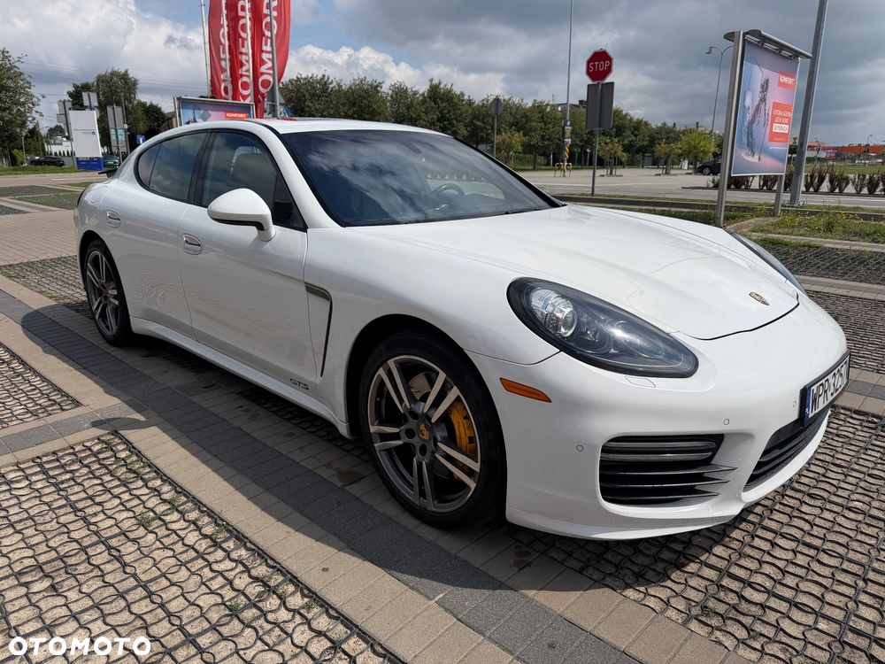 Porsche Panamera GTS - 6