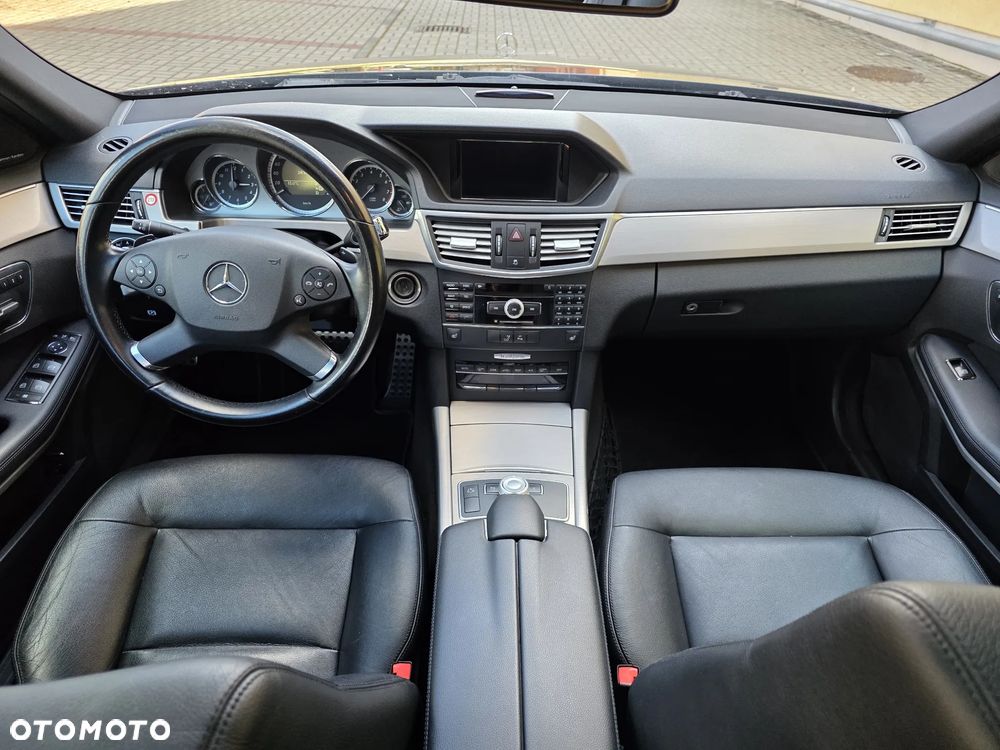 Mercedes-Benz Klasa E 350 CGI BlueEFFICIENCY 7G-TRONIC Avantgarde - 15