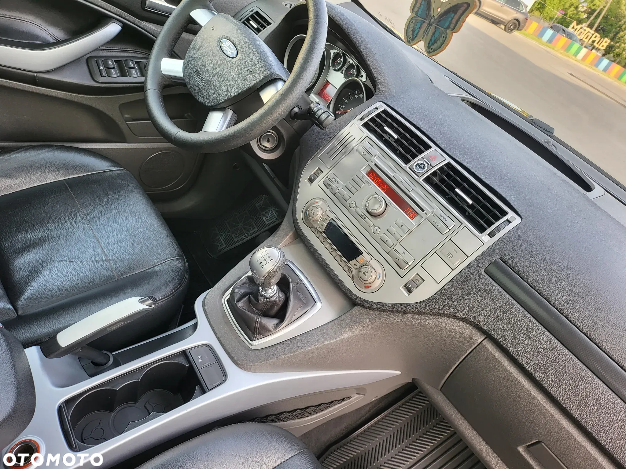 Ford Kuga - 23