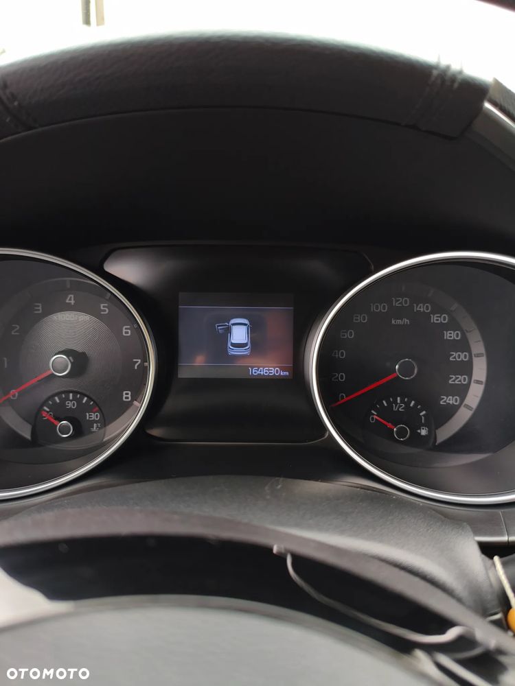 Kia Ceed 1.4 L - 11