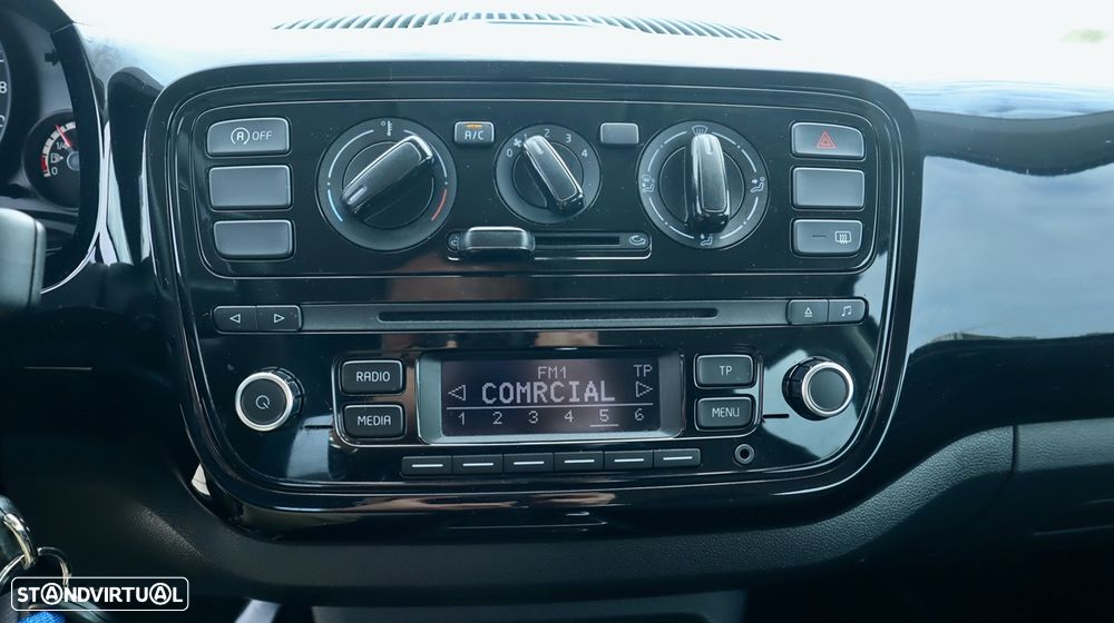 VW Up! 1.0 BMT Move Auto - 26