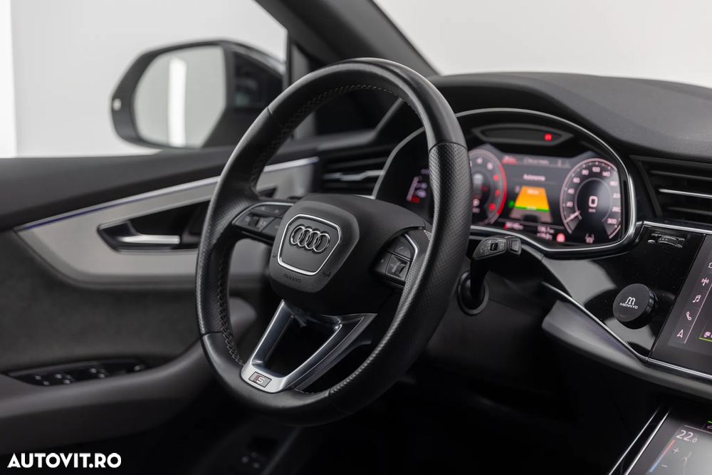 Audi Q8 55 TFSIe quattro tiptronic - 18