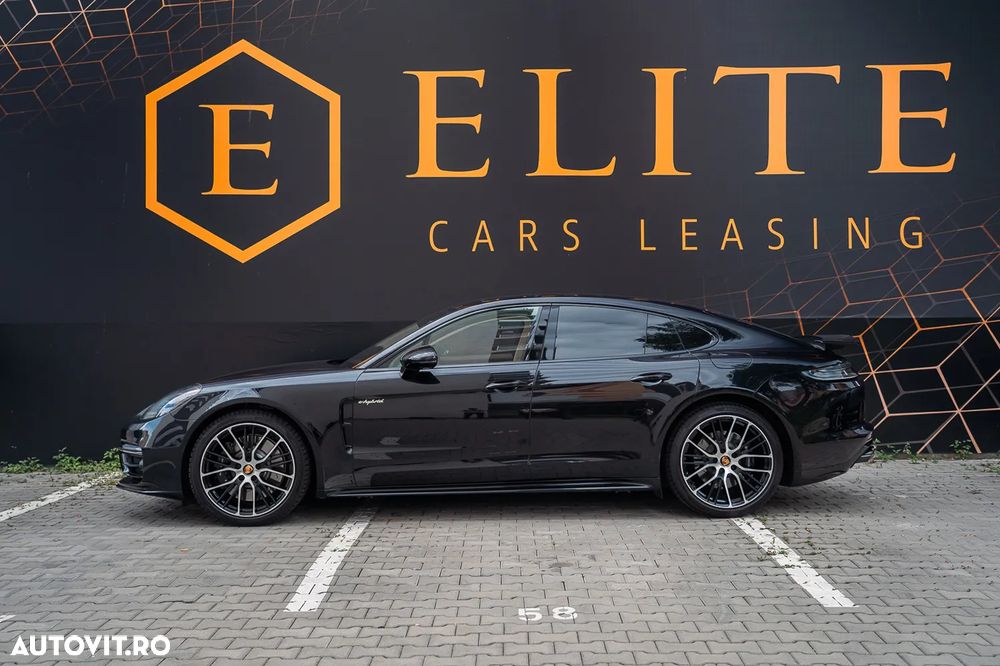 Porsche Panamera - 4