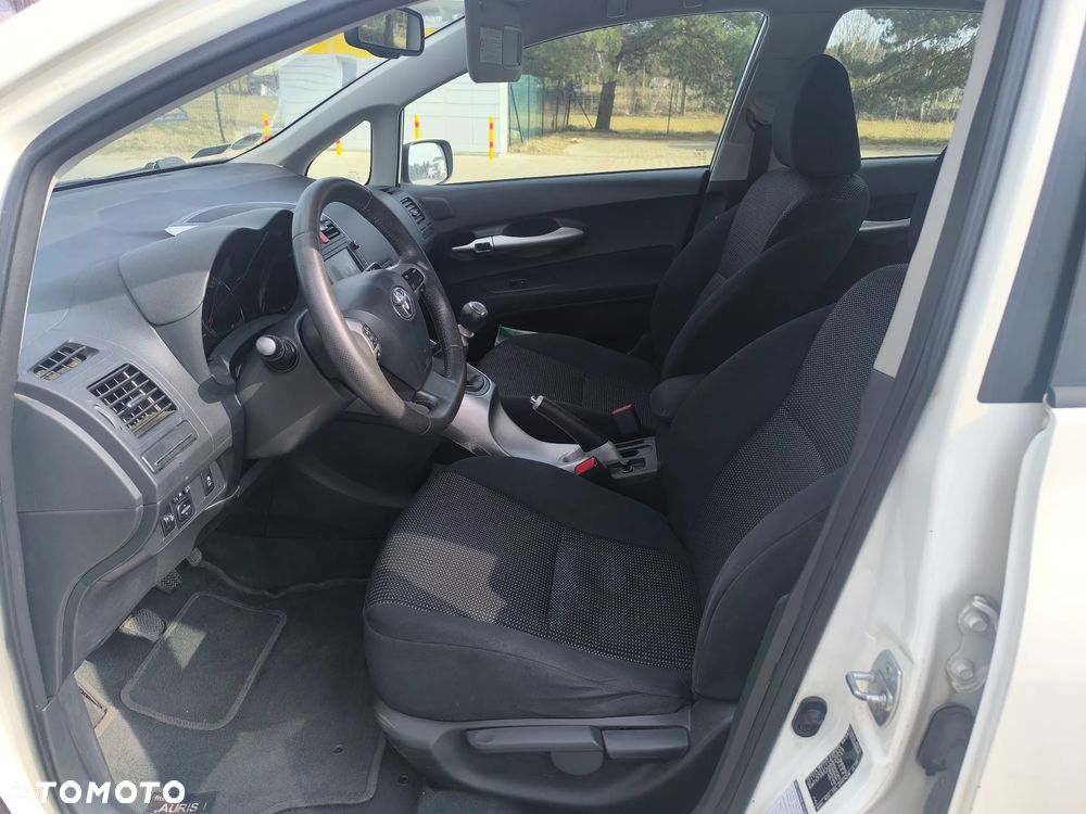 Toyota Auris 2.0 D-4D Edition - 7