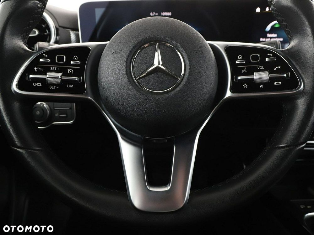 Mercedes-Benz Klasa A 250 7G-DCT - 22