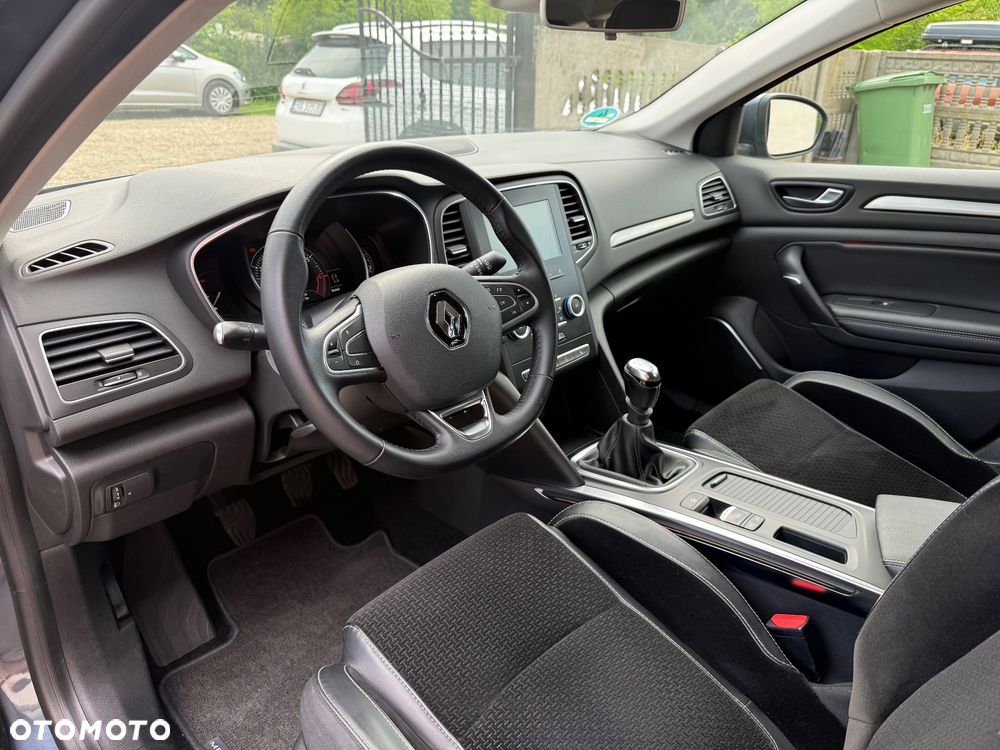 Renault Megane ENERGY TCe 130 BUSINESS - 13