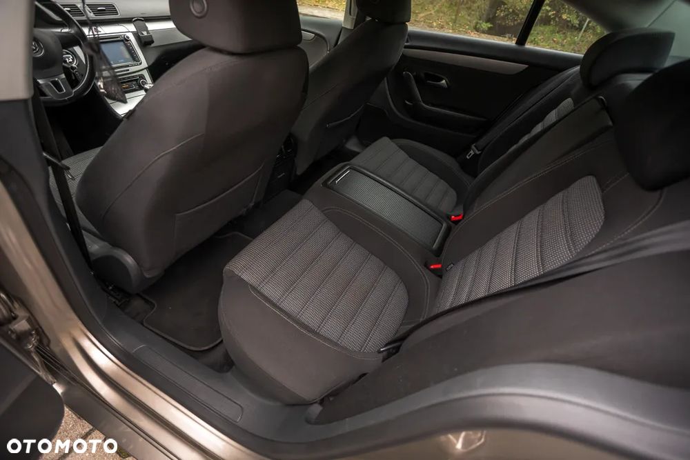 Volkswagen Passat CC 2.0 TDI - 19