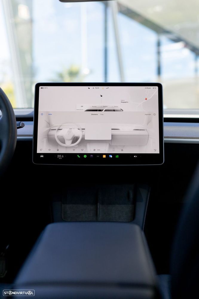 Tesla Model Y Standard RWD - 25