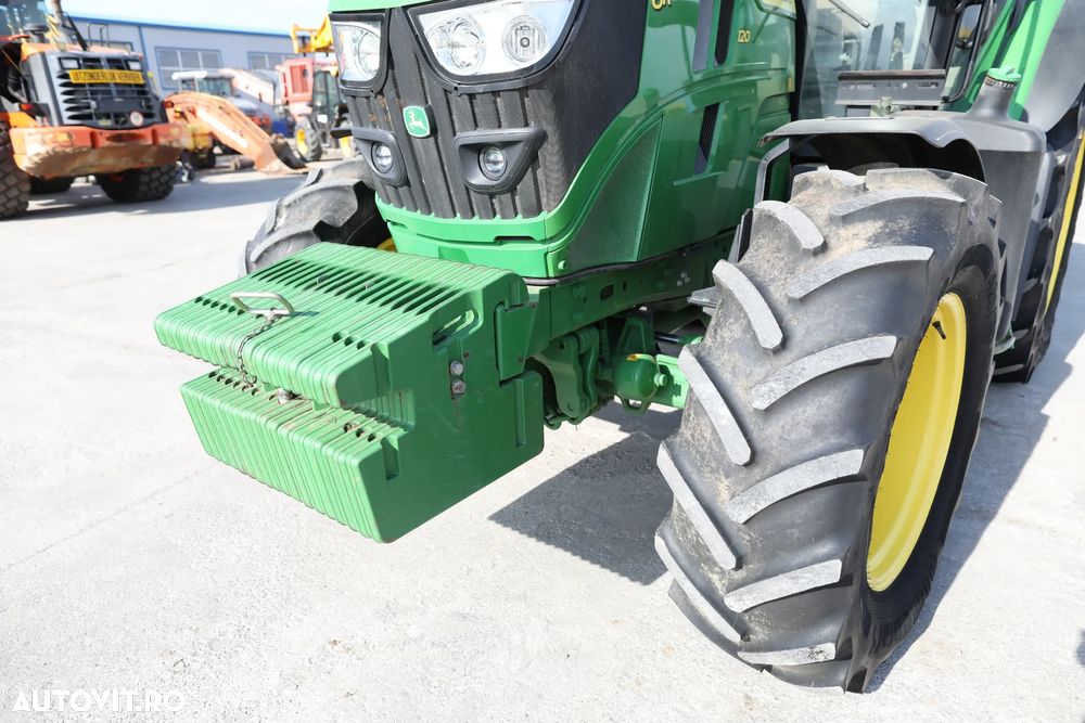 John Deere 6120 R - 9