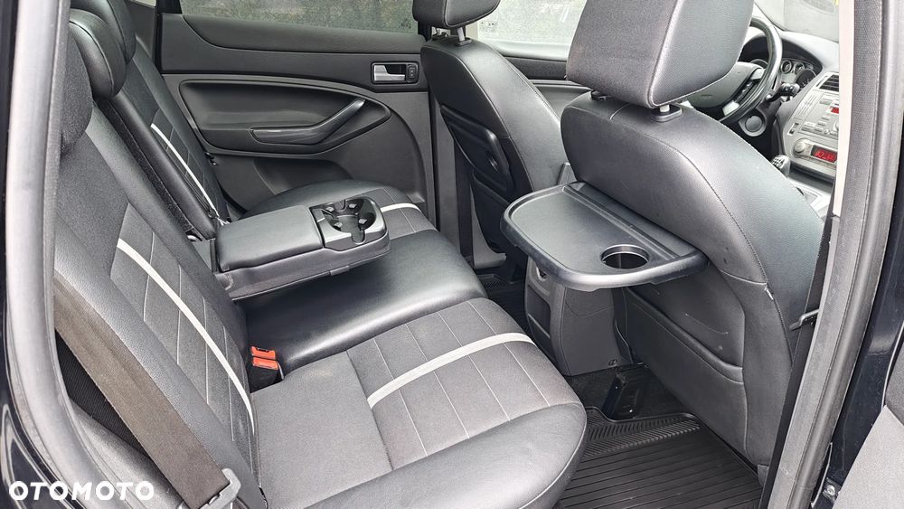 Ford Kuga - 8