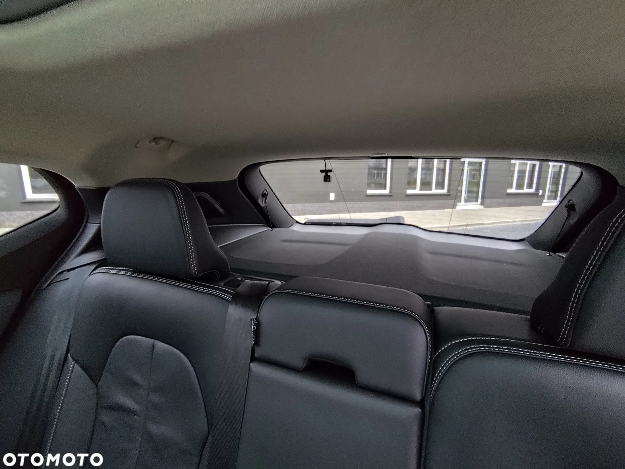 Volvo XC 40 B5 AWD Ultimate Dark - 11